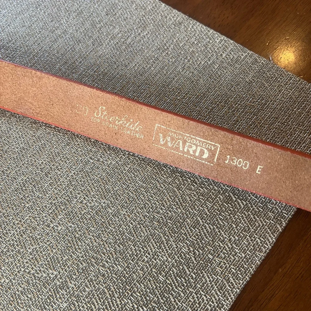 Vintage leather‎ belt
